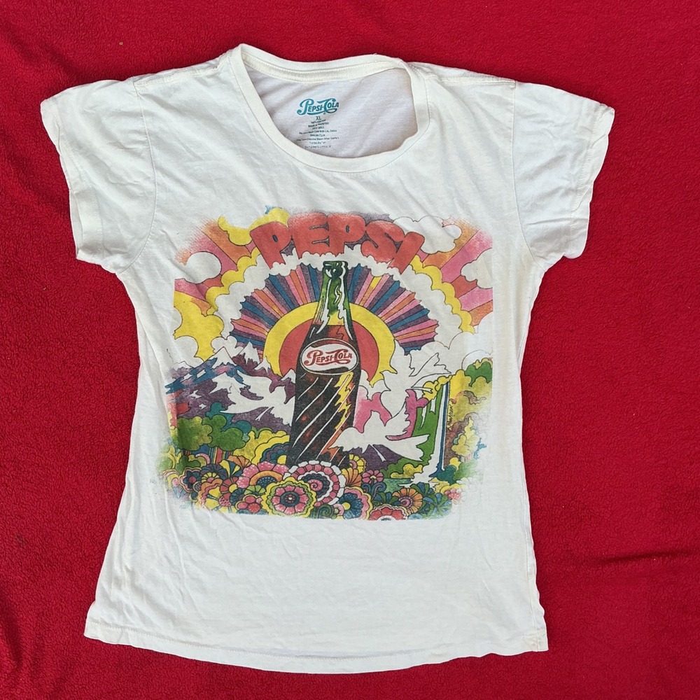 Pepsi Graphic Tee Women XL White Good Psychedelic Retro Peter Max Style Shirt
